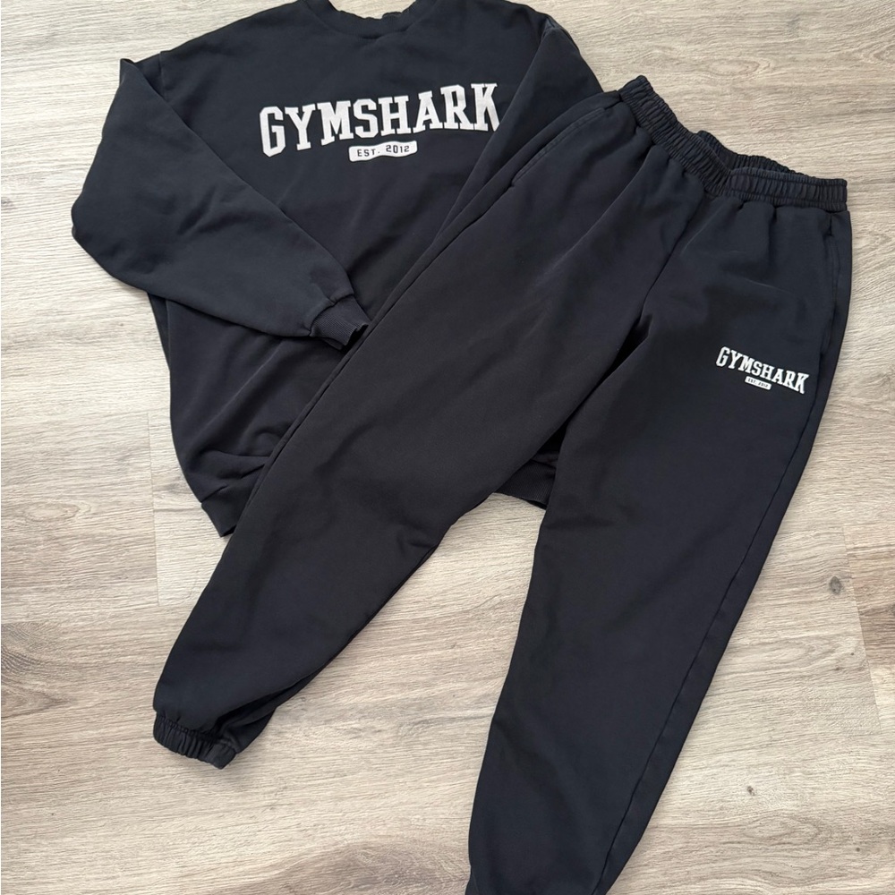 Gymshark oversized sweatshirt and jogger set